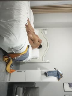 【胖子传媒工作室】，母子luan伦场，良家，鸡巴不行用手，抠得抽搐-20220822234536